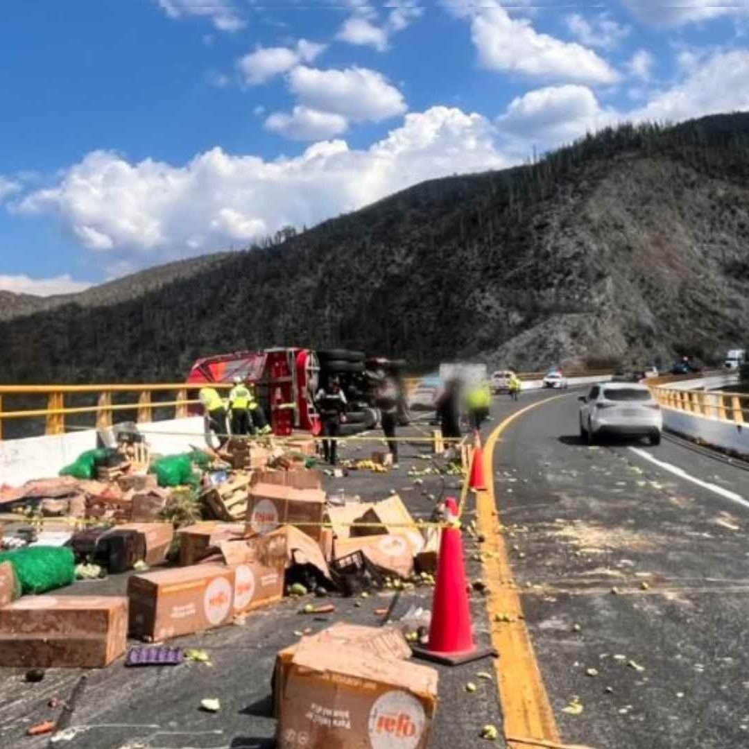 Accidente en Oaxaca. Foto: Guardia Nacional